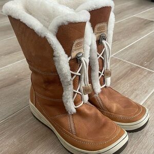 Ecco Hydromax Trace winter boots size 39 (US 8-8.5)